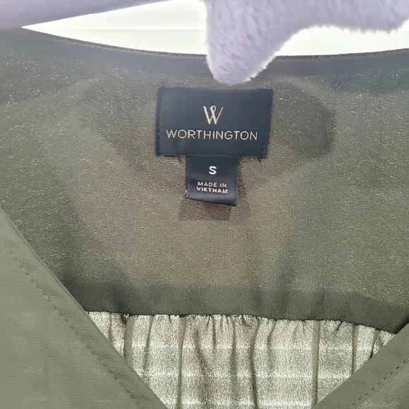 Worthington "beautifull blouse" Small sage/olive. PERFECT & FLAWLESS condition! - Picture 3 of 5